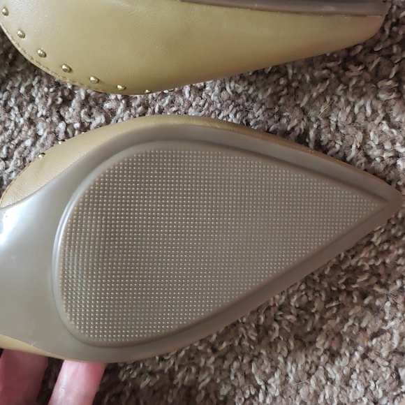 Anne Klein kitten heels 👠 - Picture 2 of 7